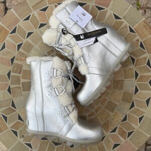 Sorel x Disney Frozen 2 Joan of Arctic Frozen II Waterproof Wedge Boots 5.5 NWT